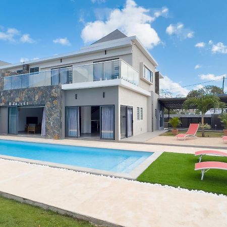Spacious 4 Bedrooms Villa With Infinity Pool Grand Baie Esterno foto